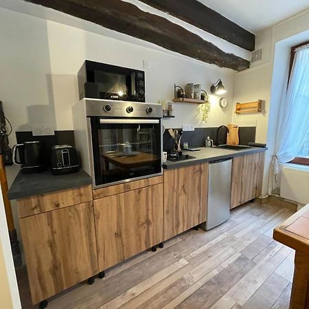 "La Petite Maison" Triplex Au Centre Ville - Les Terres Du Roy Avallon Exterior foto